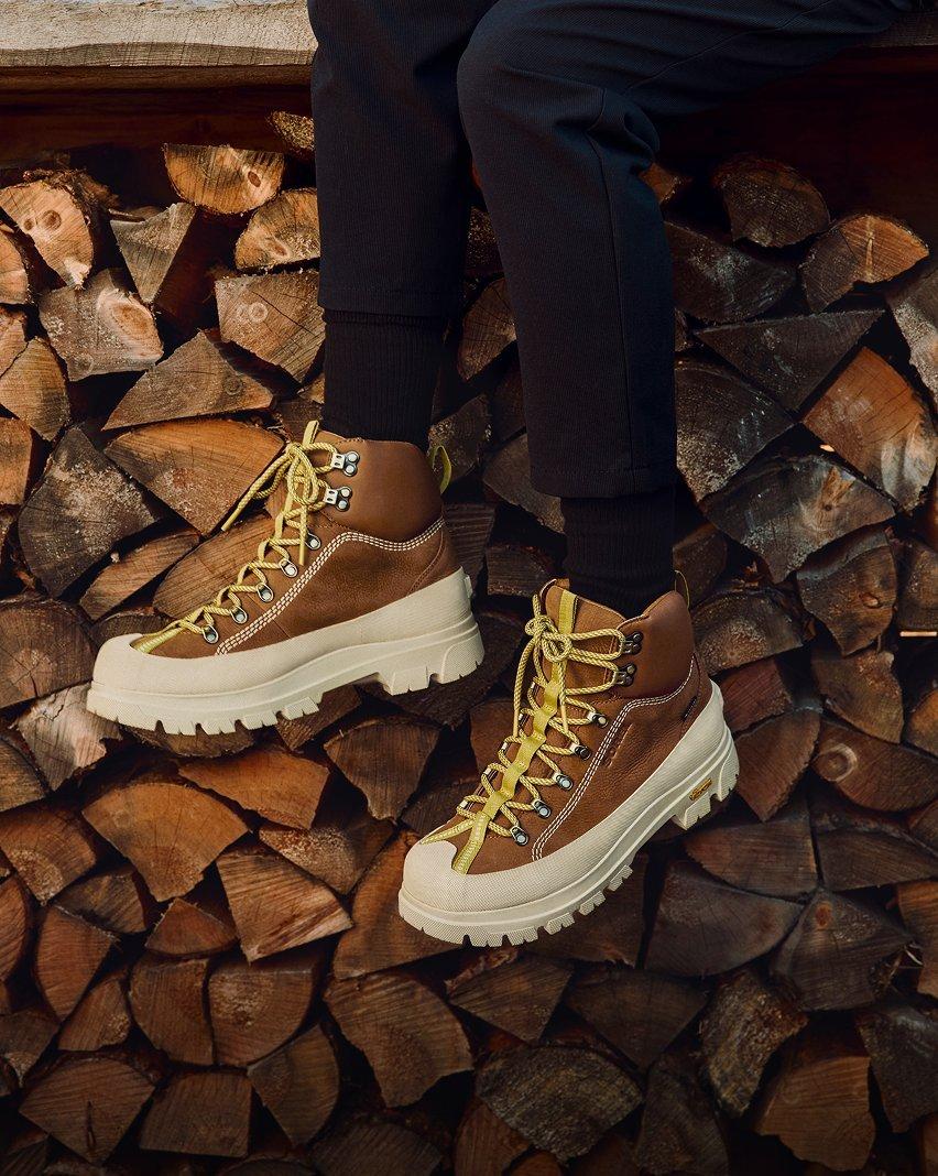 LIFESTYLE BOOTS